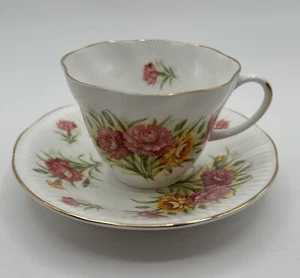 Royal Dover Bone China~ Cup & Saucer Set~ Made In England - Picture 1 of 18