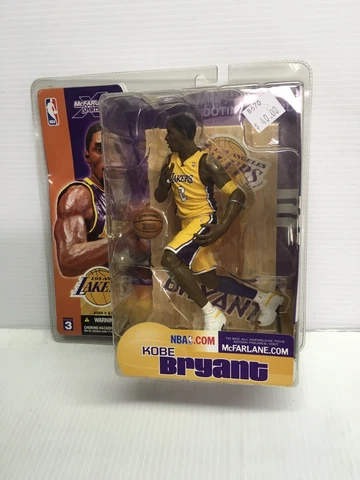 Kobe Bryant Figure - McFarlane’s Sportspicks Series 3  Lakers yellow jersey Cover