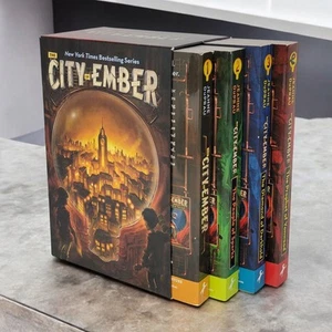 The City of Ember Complete Boxed Set - Jeanne DuPrau Paperback 2016 - EUC - Bild 1 von 8