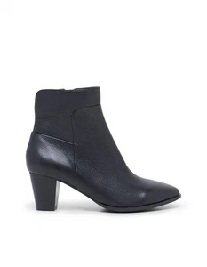 Hush Puppies “Infuse” Black Leather Ankle Boots Excellent Condition AU 9 - Picture 1 of 21
