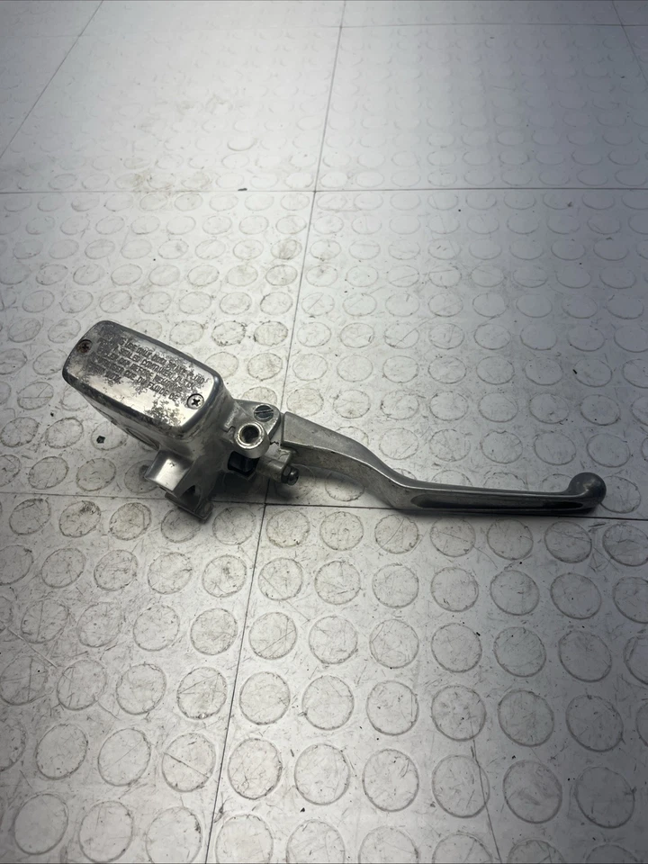 2006 Yamaha XV1700 Road Star Front Brake Master Cylinder Lever Perch OEM - Image 1 of 4