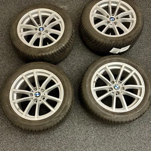BMW 320 Alu-Winterkompletträder kaum gebraucht , 225/50/98 H XL aus 2022 - Bild 1 von 11