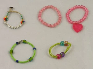 Lote de 5 pulseras multicolores con cuentas para niños niñas Brittni Barbie 54 - Imagen 1 de 1