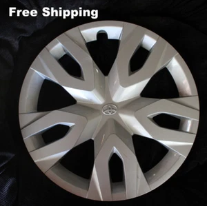Genuine TOYOTA C-HR CHR COROLLA CROSS 61189 OEM Hubcap 17" 2018 19 20 21 22 23 - Picture 1 of 5