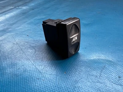 Оконный выключатель MG F & MG TF (YUF101880PMP) 1996 - 2007 - Изображение 1 из 3