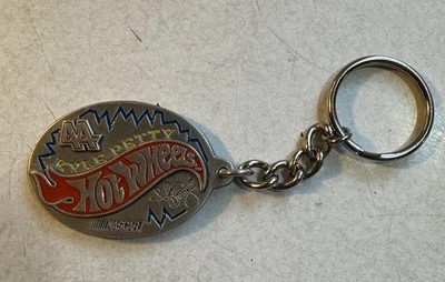 Llavero vintage de metal Hot Wheels Car #44 Kyle Petty Nascar Foto 1 de 4