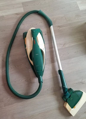Vorwerk Staubsauger Kobold 131 reparaturbedürftig (Schlitten) + EB351 - Bild 1 von 3