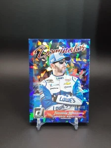 2017 Panini Donruss NASCAR Elite Dominators /999 Jimmie Johnson #D1 HOF - Imagen 1 de 2