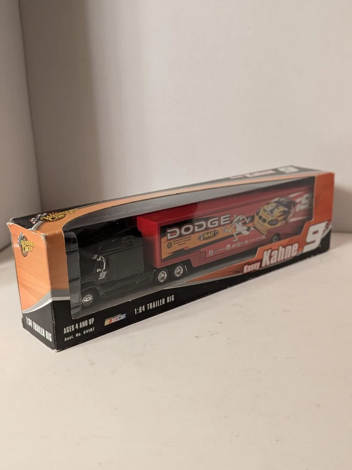 NASCAR Winners Circle Diecast Truck # 9 KASEY KAHNE 1:64 TRAILER RIG NIB 2004 - Image 1 of 4