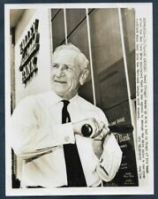 EX MLB PLAYER CASEY STENGEL TO MANAGE THE METS LOS ANGELES 1961 ORIG Photo Y 109