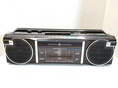 Radio Boombox General Electric Cassette Único 3-5623A Negro De Colección 80 GE Estéreo  Foto 1 de 4