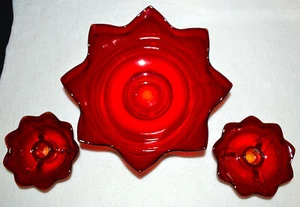 VINTAGE AMBERINA GLASS CHRISTMAS RED CENTER BOWL WITH CANDLE STICK HOLDERS - Picture 1 of 10