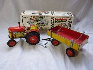 KOVAP TIN PLATE CLOCKWORK ZETOR TRACTOR WITH GEARS & TRAILER BOXED EXCELLENT 90s