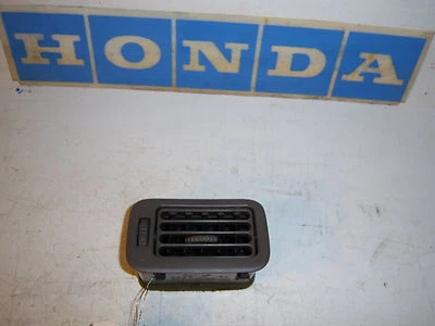 2000 Honda Civic LX 4dr Auto passenger right tan dash vent Foto 1 de 3