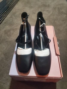 Lisa VICKEY, NEU IM KARTON, Black Sheep Nappa Savvy-V - Bild 1 von 14