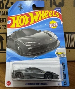 2025 HOT WHEELS MAINLINE CASE P FERRARI SF90 STRADALE FACTORY FRESH - Picture 1 of 4