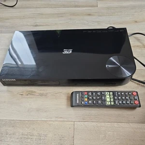 Samsung BD-H5500 Smart 3D Blu-Ray Player With Remote Control TESTED WORKING - Picture 1 of 4