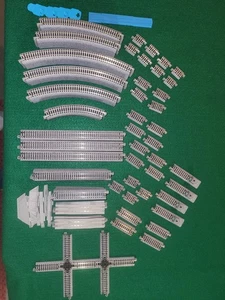 KATO N Scale UNITRACK - Lot of 140 Track Segments and Additional Accessories - Picture 1 of 8