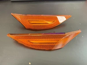 Porsche 911, Cayman, Boxster Side Marker Light - 991.631.257.05 / 991.631.258.05 - Picture 1 of 2