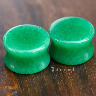Par de tapones de piedra orgánica de jade verde medidores doble acampanado - 3 mm - 25 m 13 tamaños Foto 1 de 2