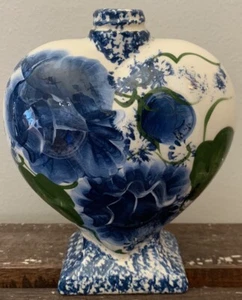 Schöne Vase in Herzform handbemalt 6“ Vintage signiert - Bild 1 von 5