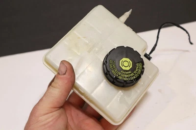 MINI COOPER 2011-2016 1,6 L S R56 FRENO CILINDRO MAESTRO DEPÓSITO OEM 32663813 Foto 1 de 4