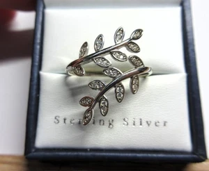 STERLING SILVER & TOPAZ Leaf Design Wrap around RING - Picture 1 of 4
