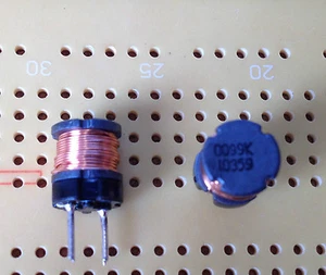 390uH 400mA 0.742Ω Ferrite Leaded Inductor Open Core ±10% Tol Toko 494LYF-0099K - Picture 1 of 1