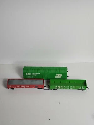 HO Trains Roundhouse Burlington Northern boxcar Gondola and Grain Car read desc - Image 1 of 4