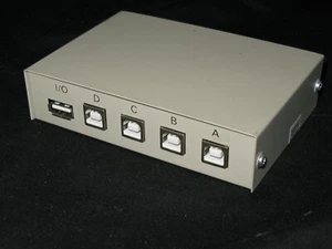 4 Port Manual USB Sharing Switch-Key-Press 4 Computers to 1 USB Devices 4:1 - Bild 1 von 4
