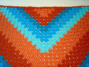Mantón hecho a mano abuela azul naranja rojo - Imagen 1 de 4