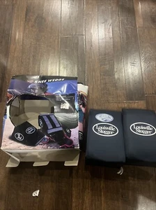 Louisville Slugger Adult Navy Knee Wedge Baseball Catcher - Picture 1 of 5