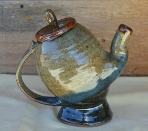 VTG 3-4 cup Nizhoni Pottery Romaine Begay Teapot Brown w Blue & Green Cool Shape - Picture 1 of 12