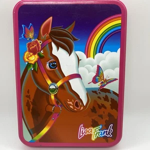 Caja de lata de metal Lisa Frank Rainbow Chaser de colección 7" X 5" mariposas de caballo vacía LEER - Imagen 1 de 23