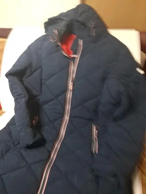 Tommy Hilfigers Hooded Puffer Jacket SIZE LARGE - Image 1 of 4
