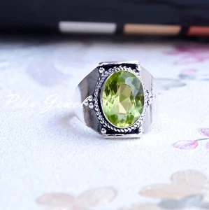 Anello in argento sterling 925 con pietra preziosa peridoto sfaccettata per g... - Foto 1 di 7