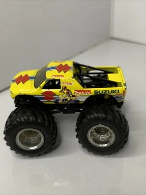 Hot Wheels Monster Trucks Team Suzuki, escala 1:64, V-RARO, Monster Jam, 2006. Foto 1 de 4
