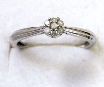 Natural Diamond Flower Ring / size 5 / 925 Sterling Silver / 0.1 ct - Image 1 of 4