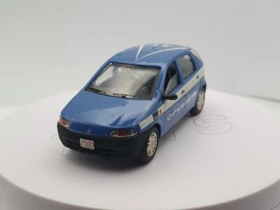 FIat Punto 1999 Polizia Majorette 1/43 - Immagine 1 di 2