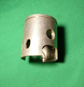YAMAHA AT2 MX OEM PISTON - Picture 1 of 2