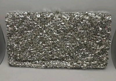 Vintage Hand Made Silver Sequence Beaded Purse w/Satin Lining ~ Hong Kong *READ* - Image 1 of 4