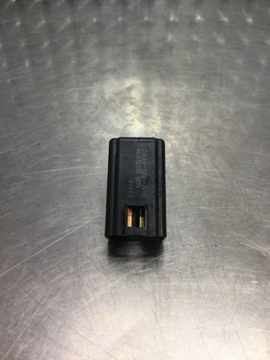 KUBOTA RTV900W9-H 继电器 K7561-62412 t411 — 第 1/4 张图片