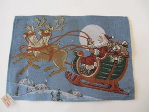 4 NEW BEAUTIFUL CHRISTMAS TAPESTRY PLACE-MATS ~SANTA IN FLIGHT~ 19" X 13" - Picture 1 of 2