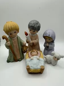 CHILDREN’S FIVE PIECE VINTAGE CERAMIC CHRISTMAS NATIVITY SET BY HOMCO - Picture 1 of 24
