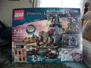 LEGO #4194 PIRATES OF THE CARIBBEAN WHITECAP BAY RARE NEW SEALED - Picture 1 of 7