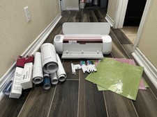 Rose Cricut Maker (あらゆる種類のビニールとツールを含む)