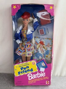 Muñeca Barbie Amiga Pluma Internacional De Colección 13558 Mattel Nueva En Caja 1995 NUEVA EN CAJA NUEVA - Imagen 1 de 11