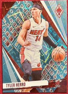 2023-24 Panini Phoenix - Tyler Herro #238 Teal Lazer Phoenix - Foto 1 di 6