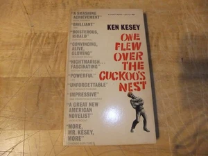 VTG 1962 One Flew Over The Cuckoos Nest BY Kesey PB BOOK 14TH PRINT FINE COND - Imagen 1 de 8