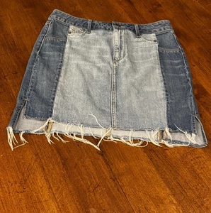 Damen Designer Paige 2 Ton Blau Jeansrock Roher Fransen Saum Mini Gr. 28 Komfort - Bild 1 von 12